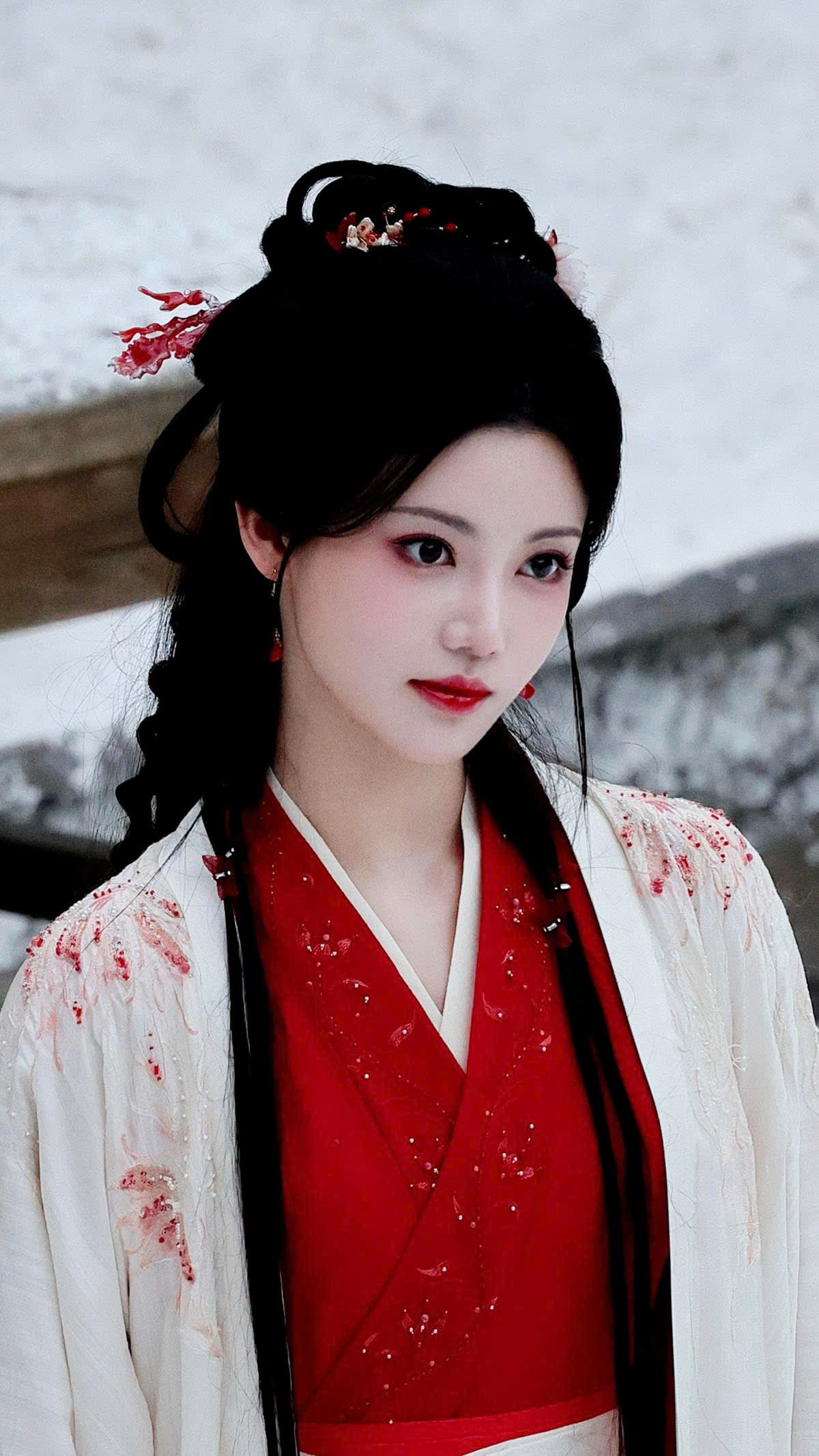TA LÀ MỘ DUNG CHÂN CHÍNH